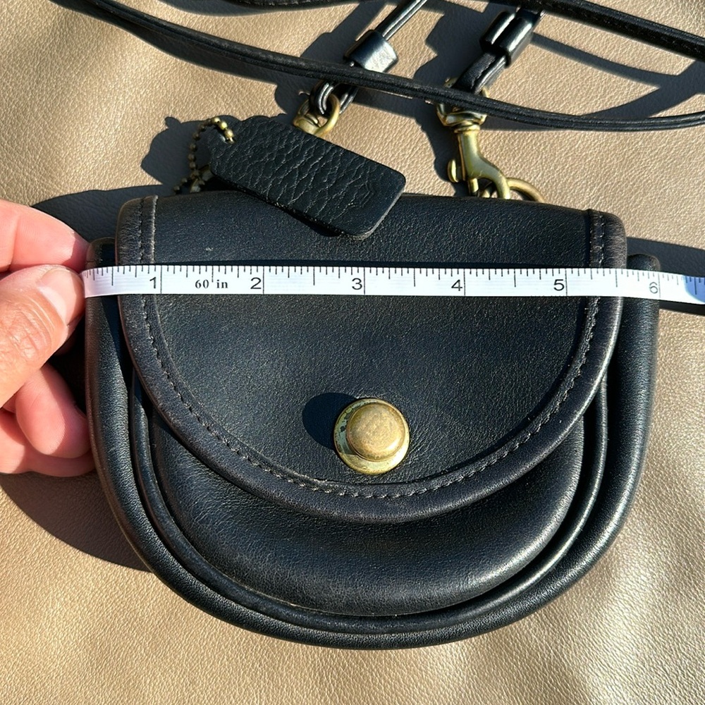 Coach Vintage Crossbody / Shoulder Bag or can be worn on belt - Picture 3 of 16